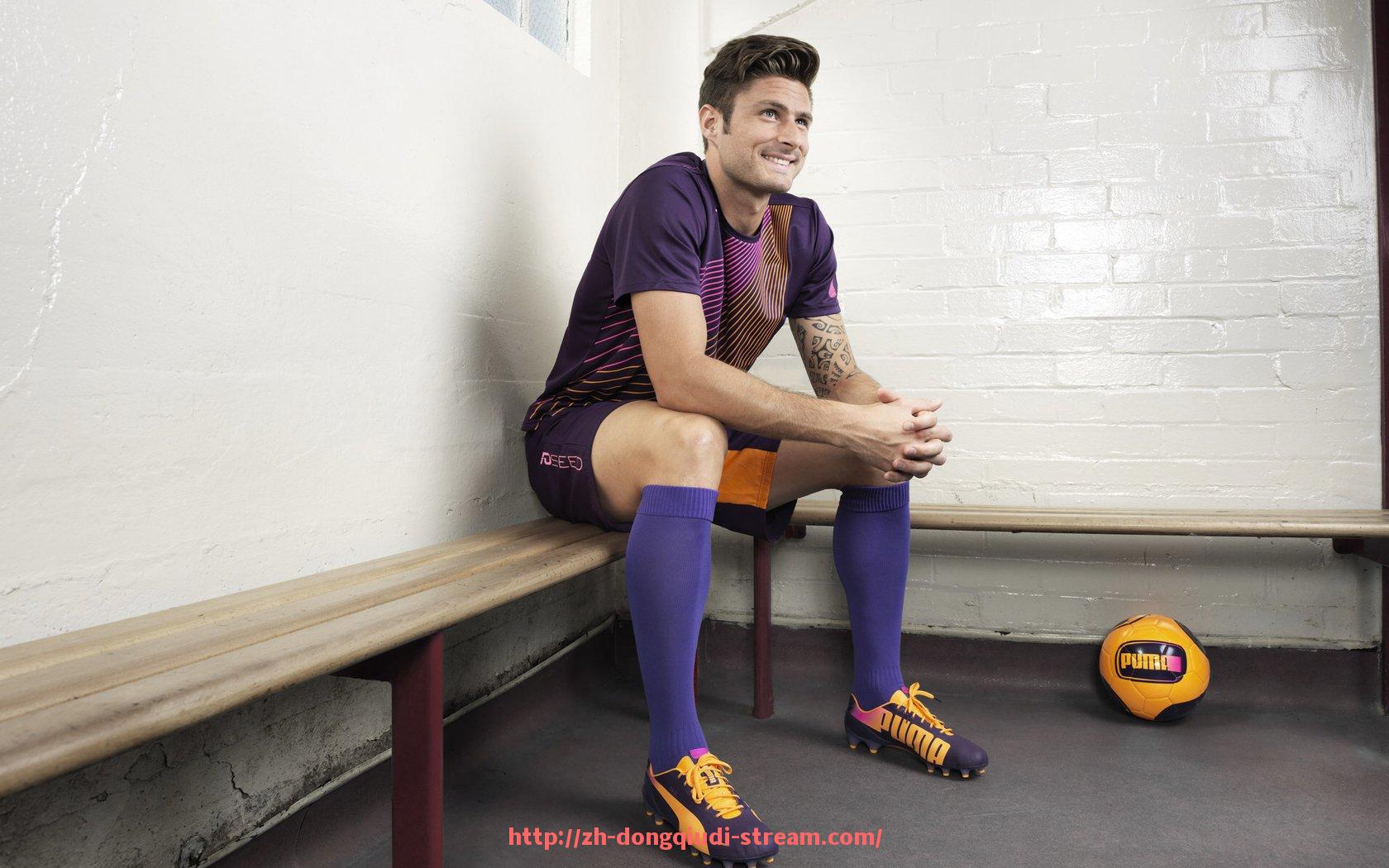 懂球帝直播-欧冠主题服饰推荐：球迷必备装备盘点